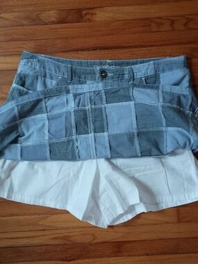 croft & barrow blue patchwork skort with white liner